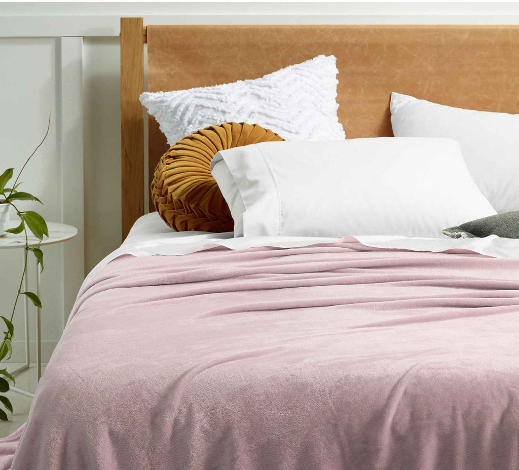 Luxury Super Soft Blanket Queen/King Blush