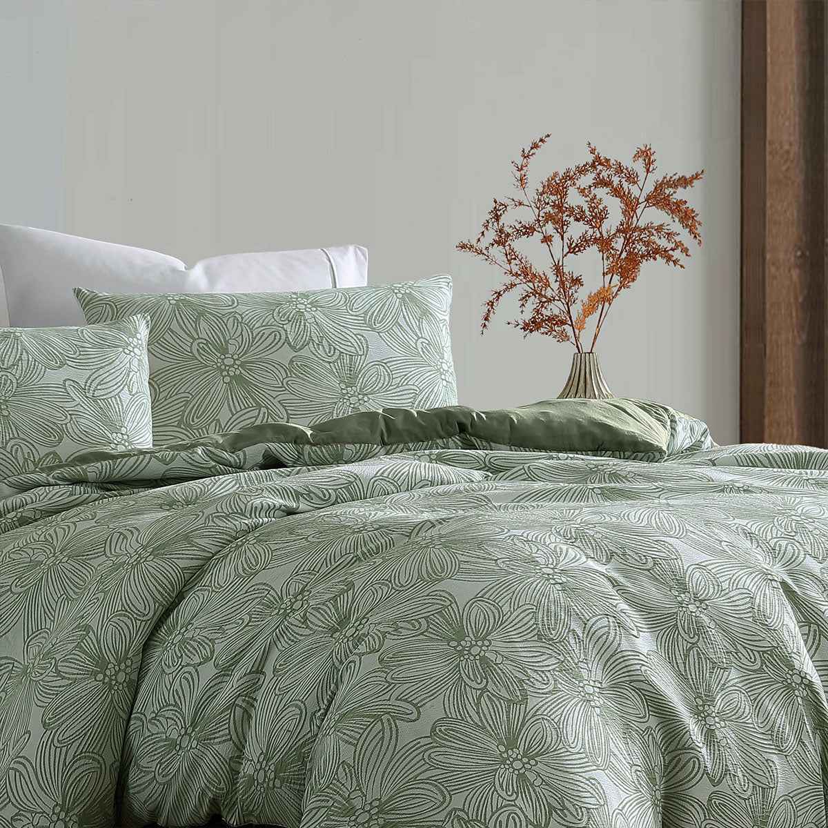 Textured Floral Jacquard Quilt Cover Set King