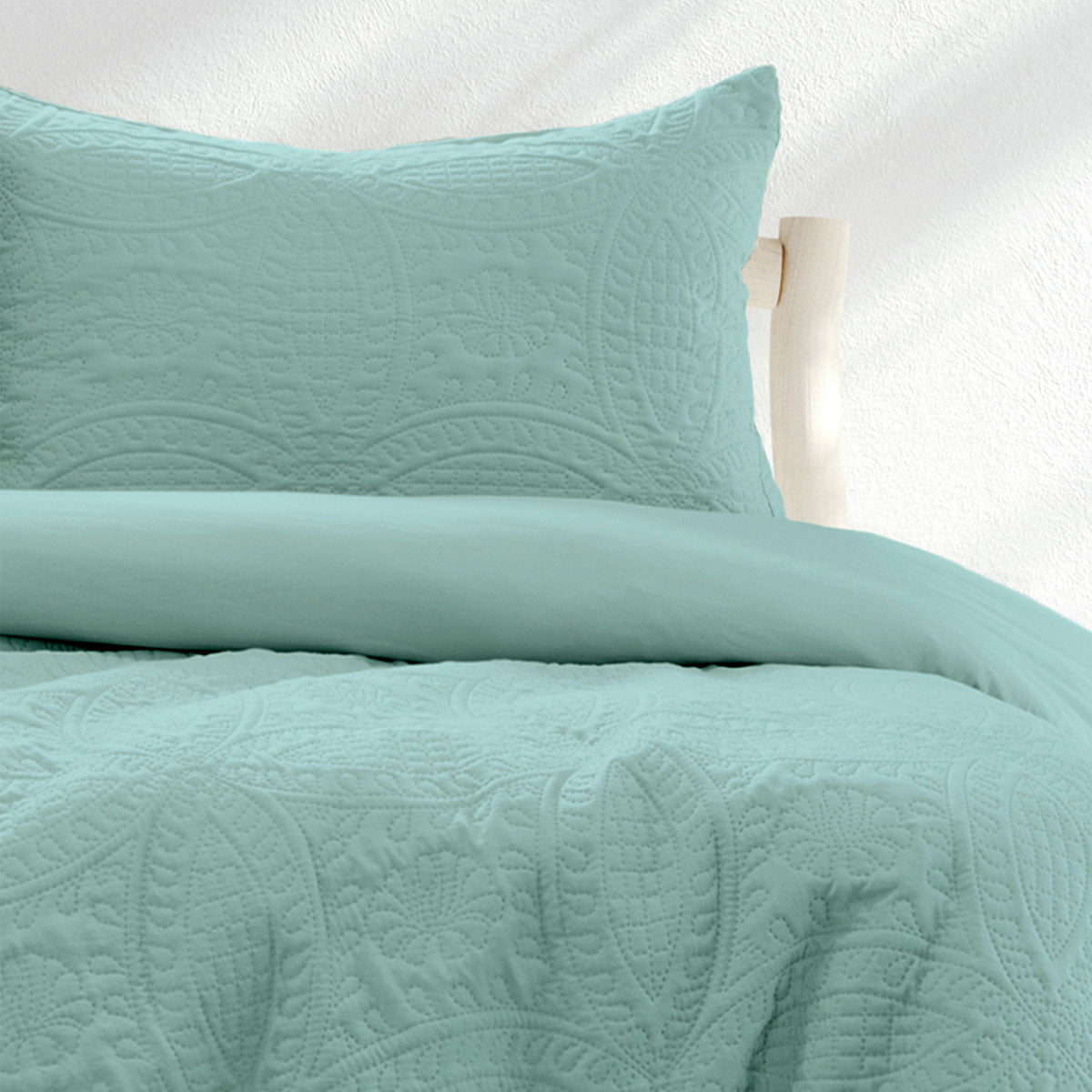 ARDOR EDDISON QUILTED EMBOSSED QUILT COVER SET QUEEN