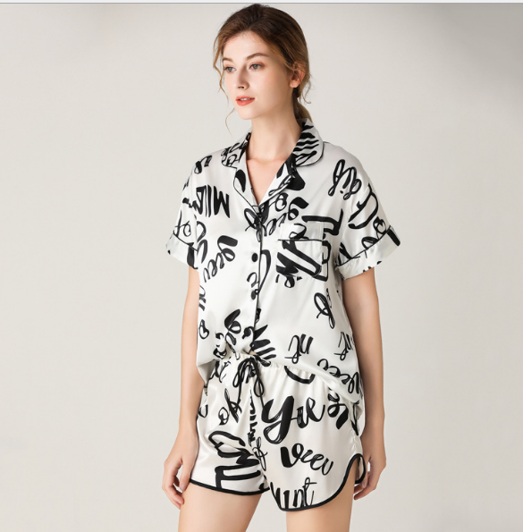 TEXT WRITTEN SHORT WOMEN PAJAMAS SET XTRA LARGE - Royalratri