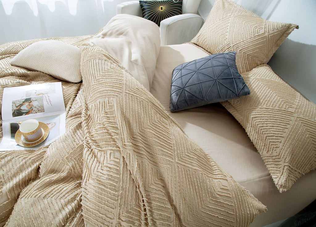 Tufted Textured Jacquard Quilt Cover Set - King Size