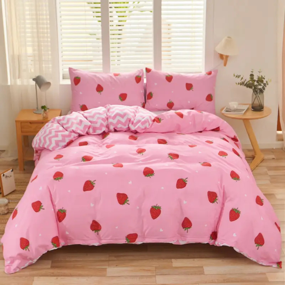 STRAWBERRY DREAM QUILT COVER SET QUEEN