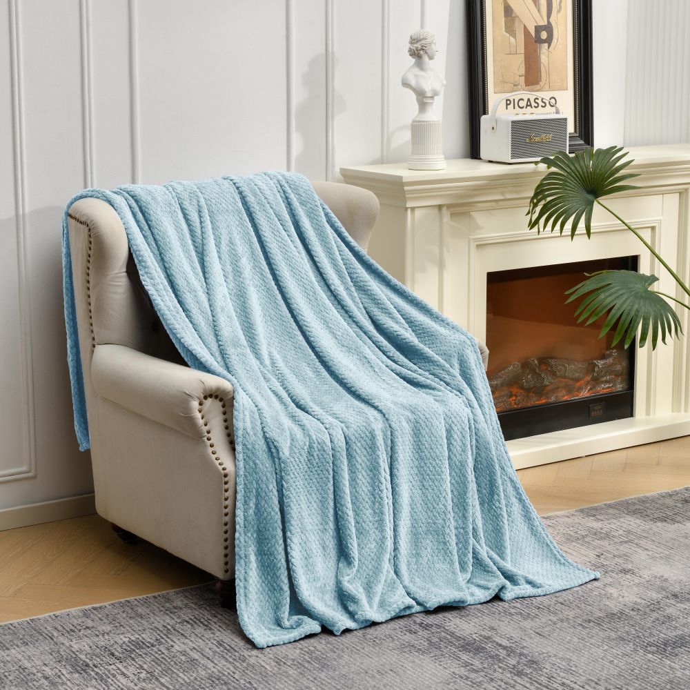 JACQUARD FLANNEL THROW BLANKET BLUE