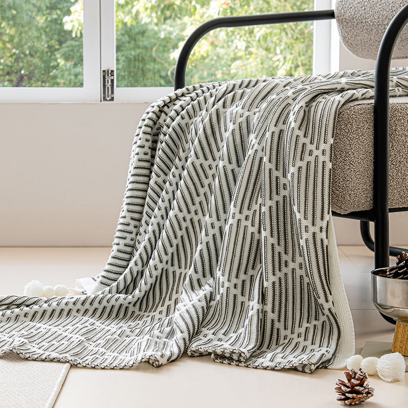 DIAMOND PATTERN THROW BLANKET GREY