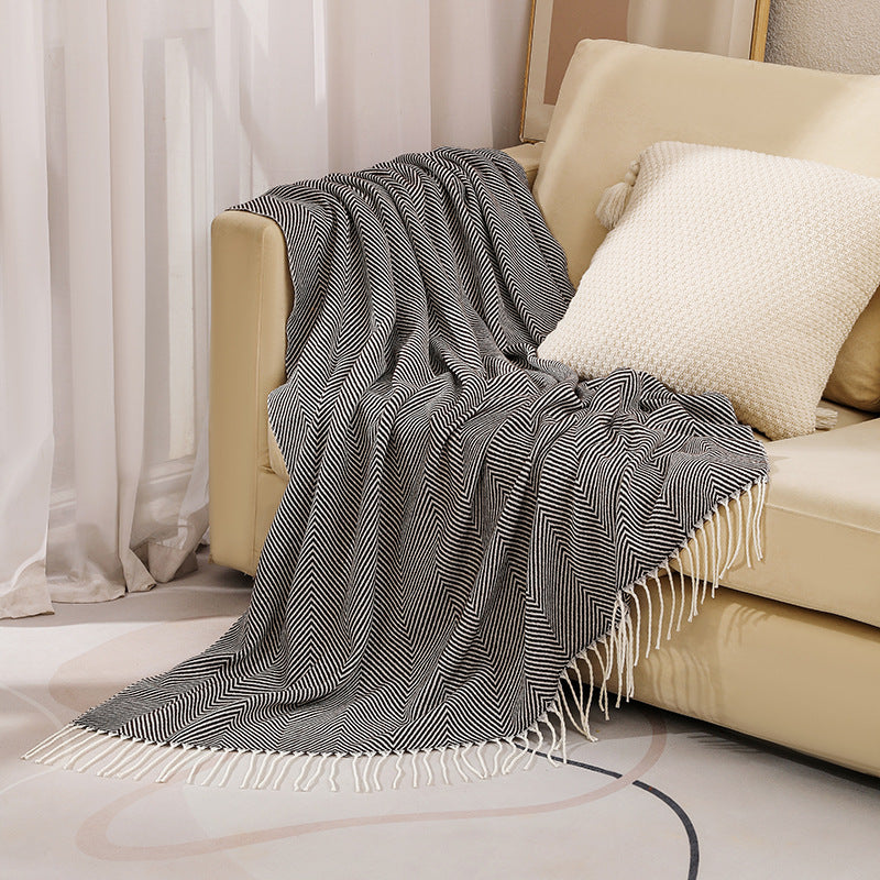 HERRINGBONE TASSEL THROW BLANKET BLACK