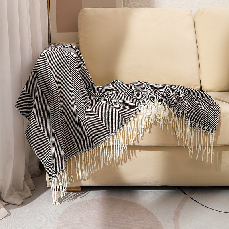 HERRINGBONE TASSEL THROW BLANKET BLACK
